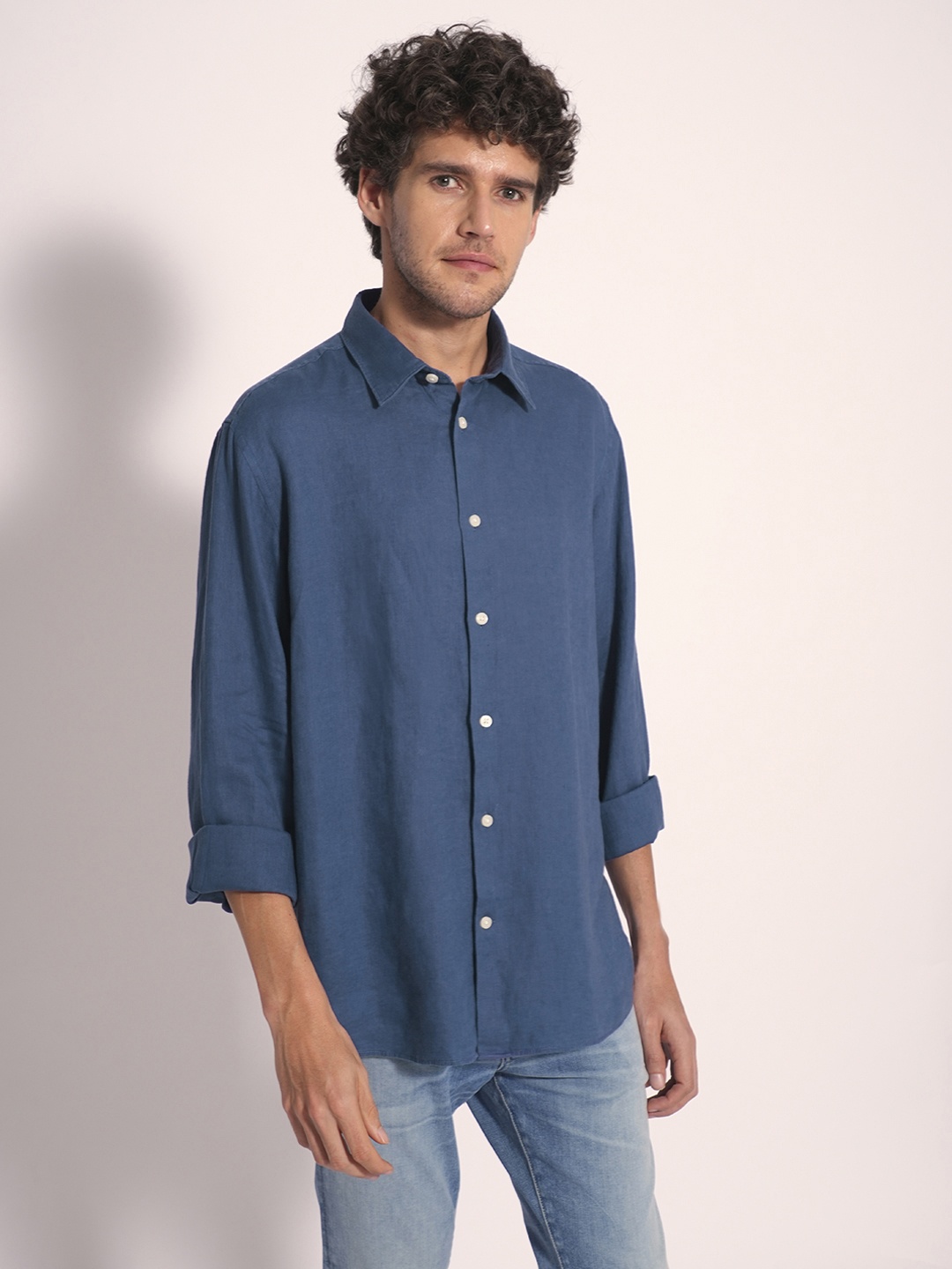 

SELECTED Men Spread Collar Solid Linen Casual Shirt, Blue