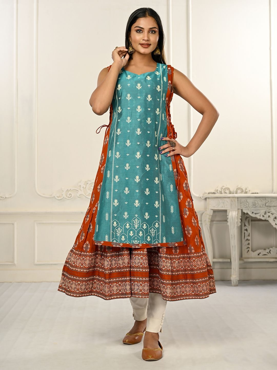 

Krimmple Women Ethnic Motifs Printed Kurta, Orange