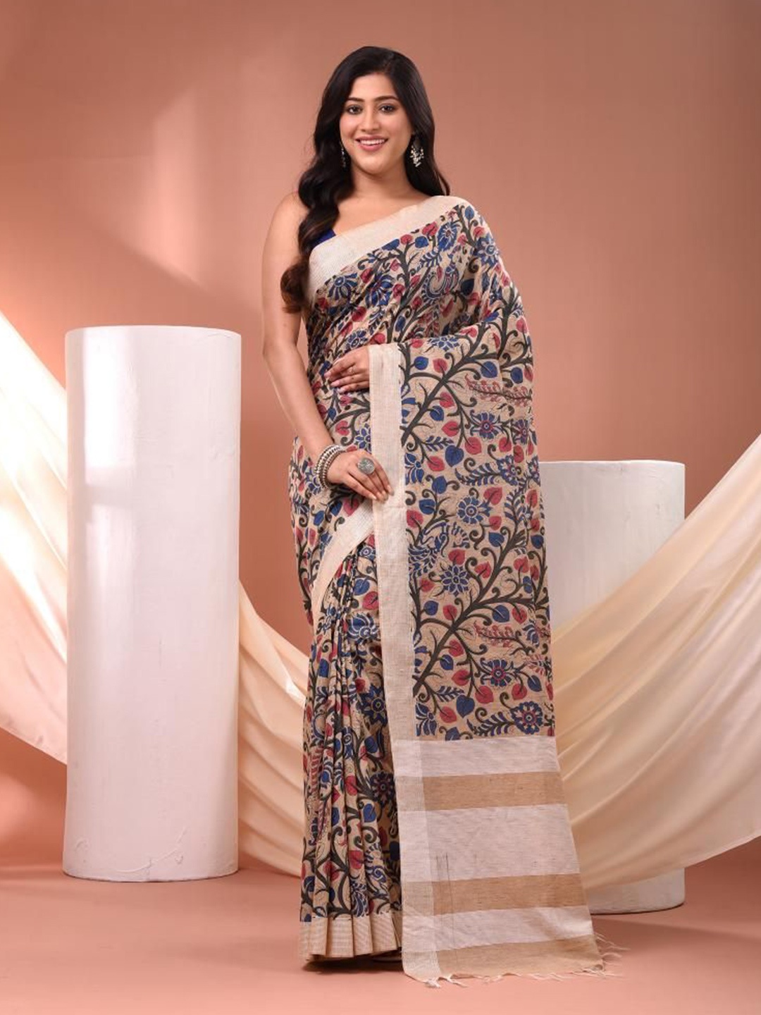 

VIBHAVARI Floral Silk Blend Saree, Beige