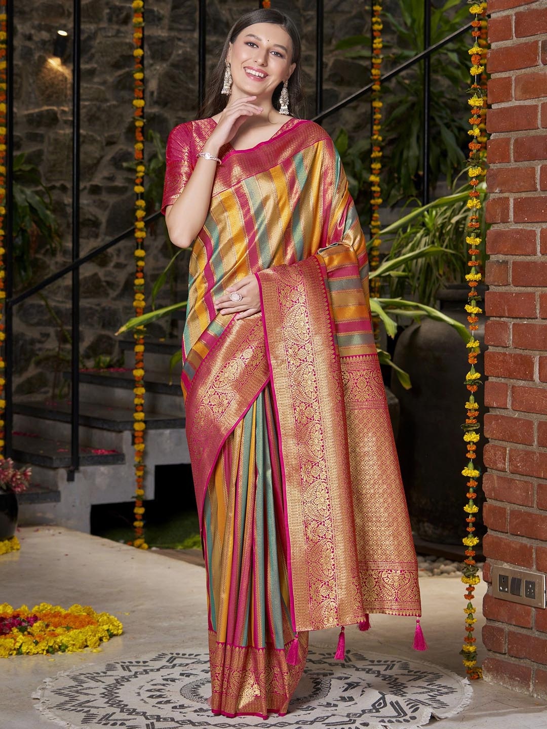 

SAREETHNIC Woven Design Zari Pure Silk Kanjeevaram Saree, Pink