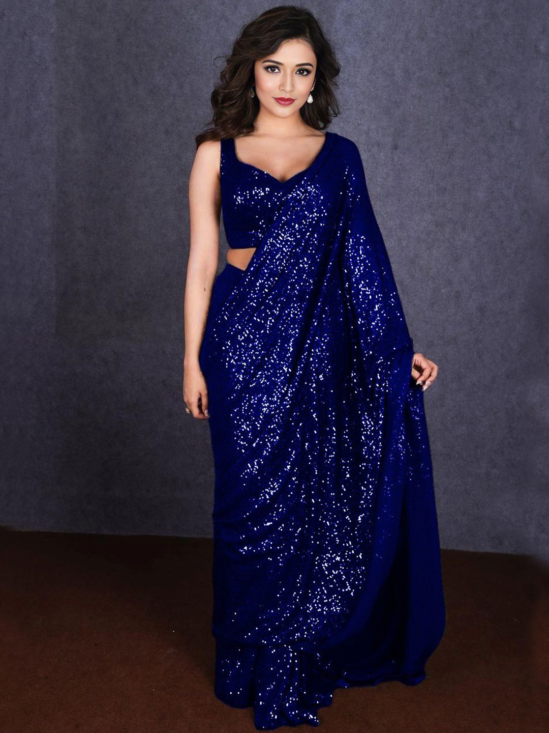 

ANJANI TEXTILE Sequinned Embellished Saree, Blue