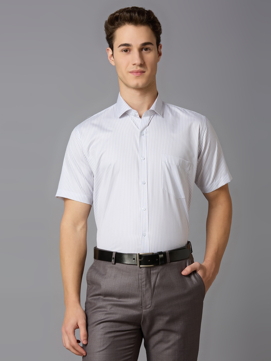 

MARK & ALBERT Men India Slim Fit Spread Collar Vertical Striped Cotton Formal Shirt, White