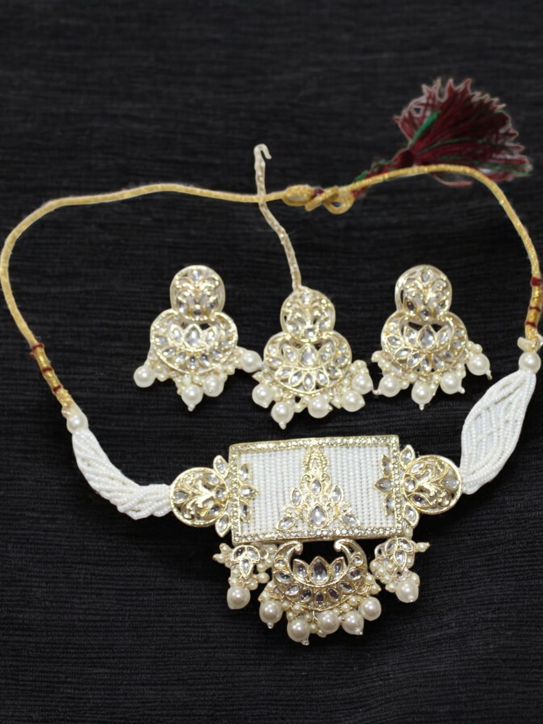 

Jolly Faces Stone Studded & Pearl Beaded Choker Jewellery Set, Gold