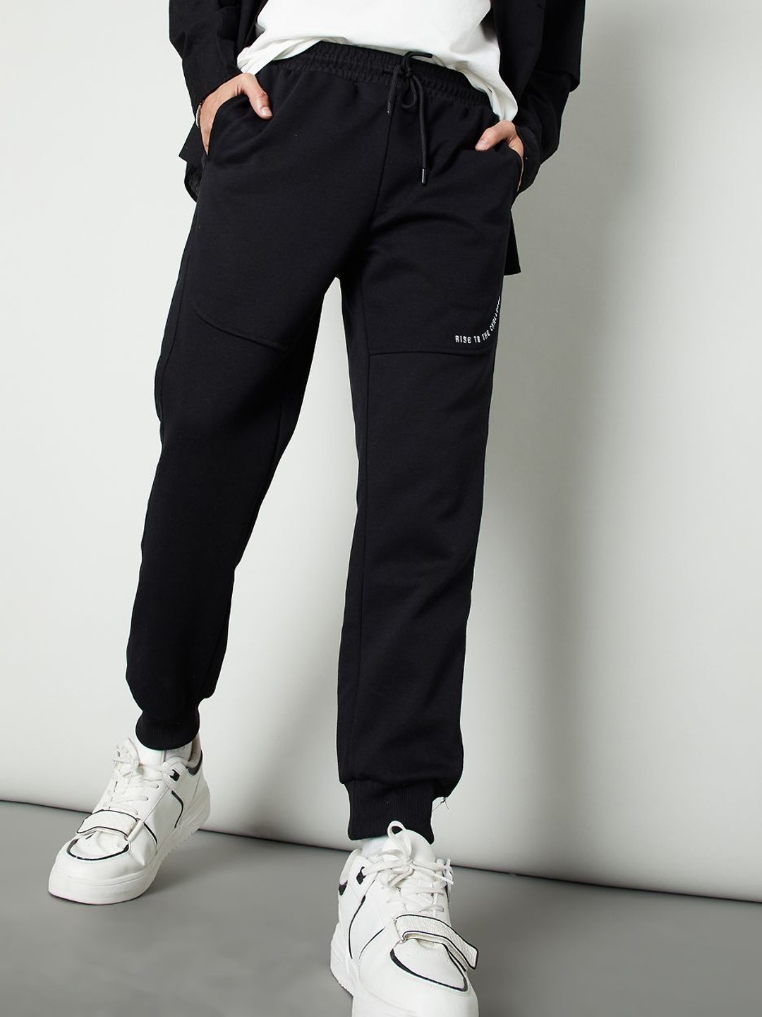 

max Men Regular Fit Mid Rise Cotton Sports Jogger, Black