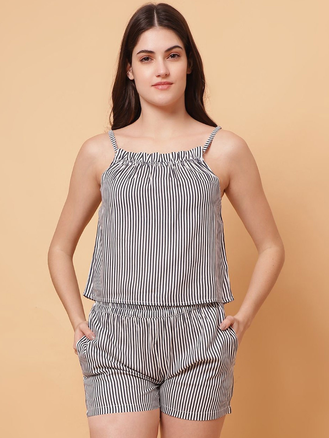 

Unifringe Women Striped Night suit, Black