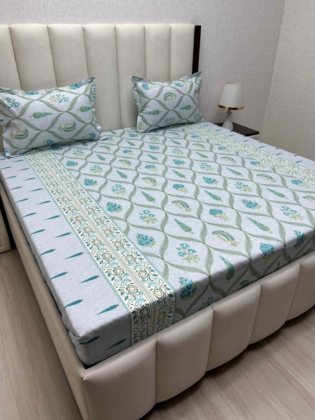 

Pure Decor Royal Passion Blue Printed Pure Cotton 330 TC Queen Bedsheet Set 2.28 x 2.54 m