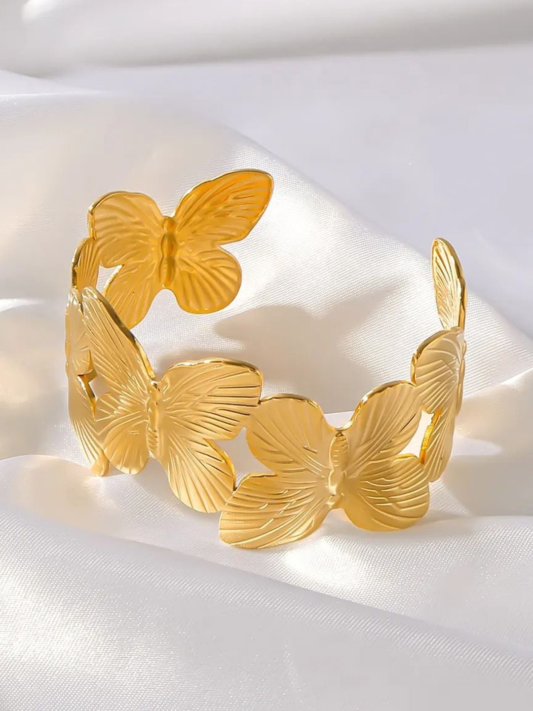 

DressBerry Gold-Plated Cuff Bracelet