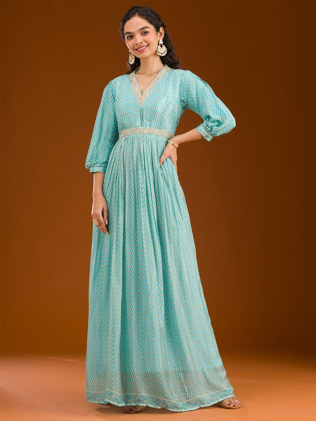 

Koskii Women Printed Regular Thread Work Kurta with Trousers & With Dupatta, Blue