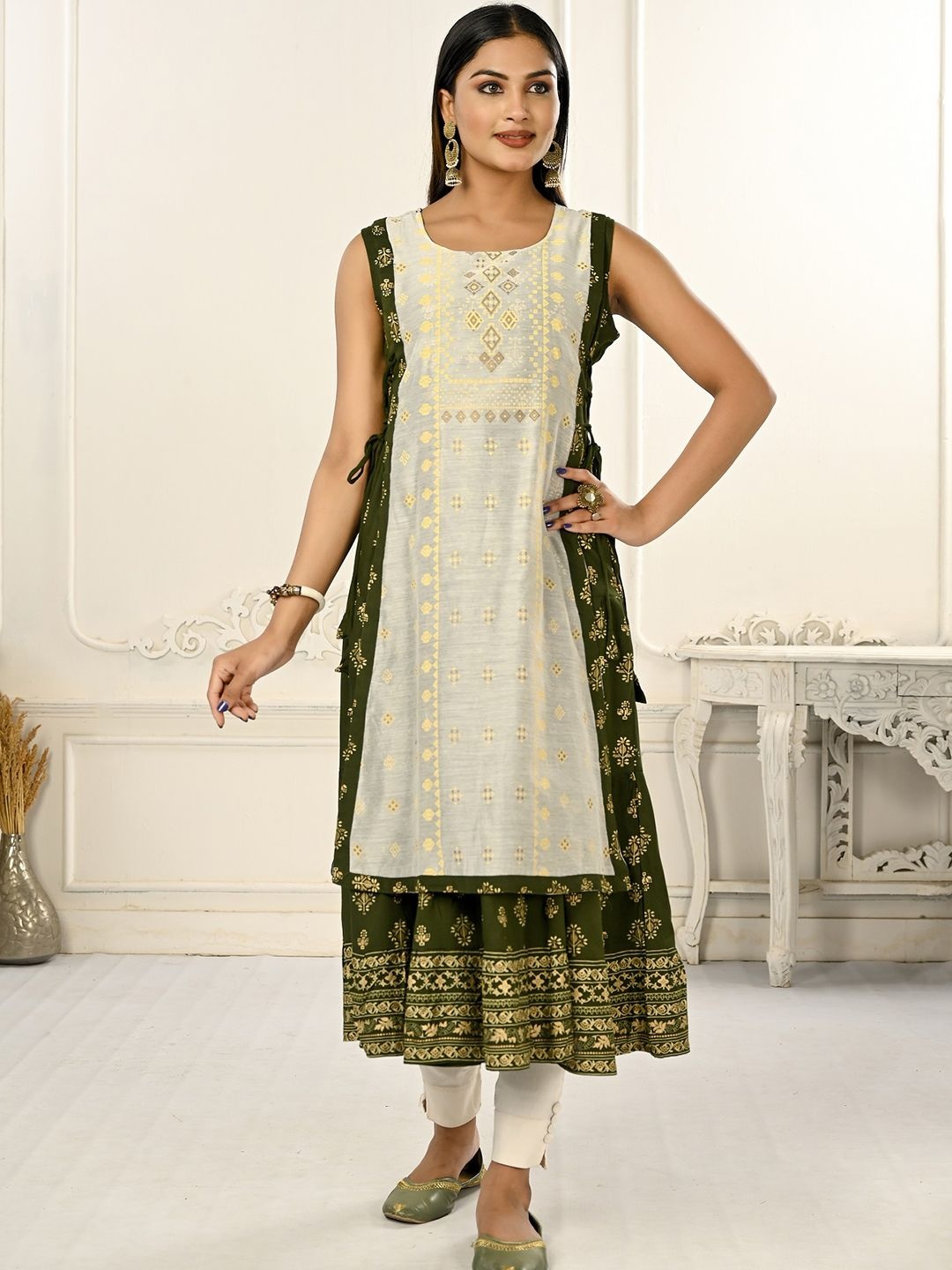 

Krimmple Floral Printed Round Neck Anarkali Kurtas, Green