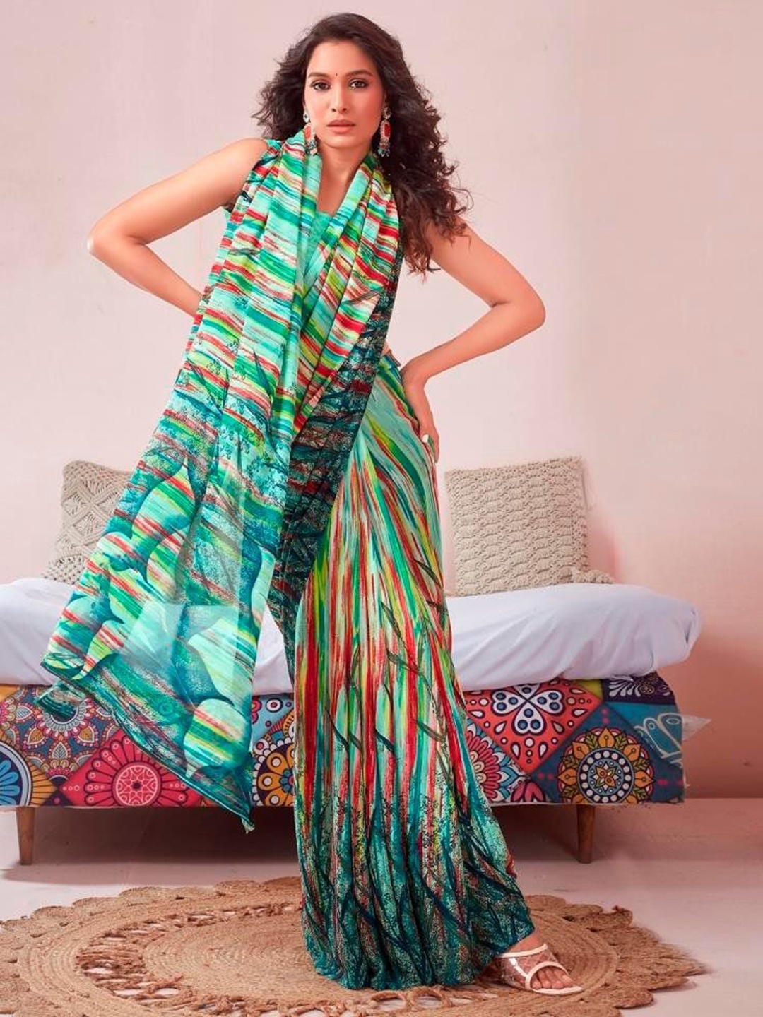 

HERE&NOW Poly Georgette Saree, Green