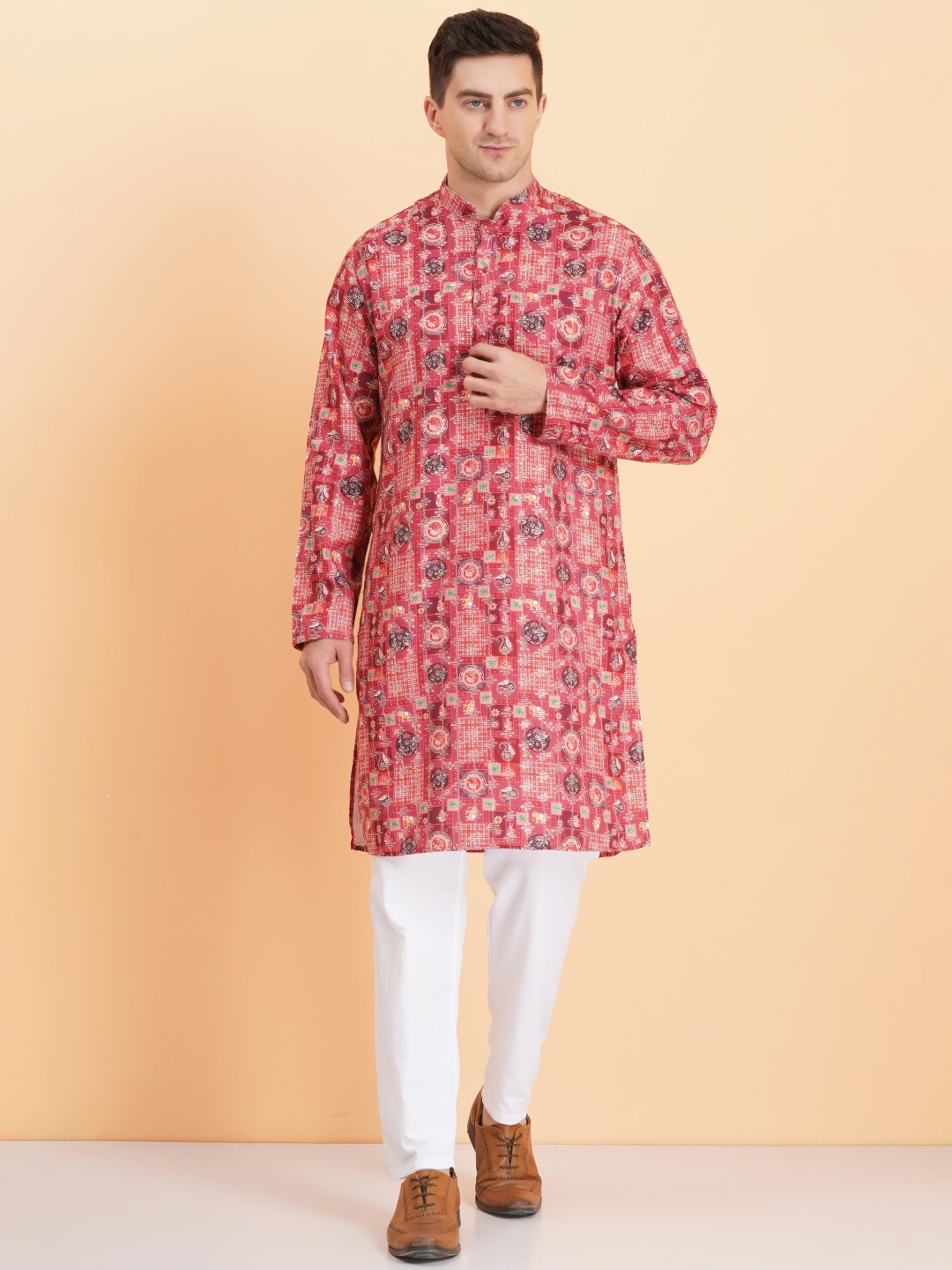 

SG LEMAN Men Floral Embroidered Regular Kurta with Pyjamas, Peach