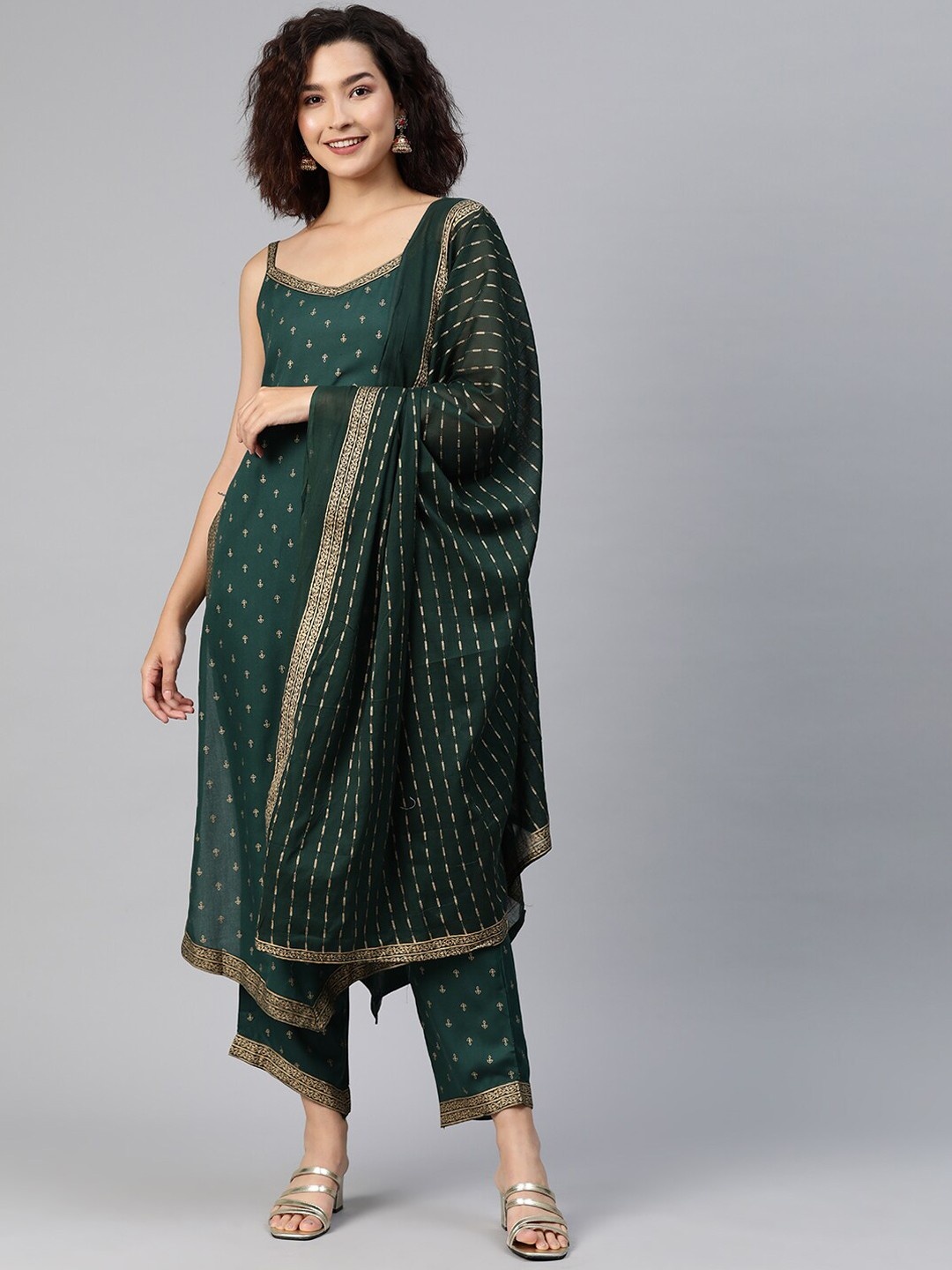 

Handish Floral Printed Sweetheart Neck Kurta With Trouser And Dupatta, Green