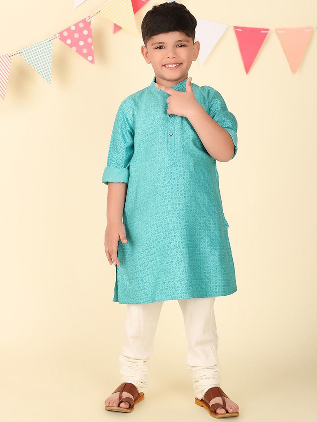 

Fabindia Boys Ethnic Motifs Printed Thread Work Kurta, Turquoise blue