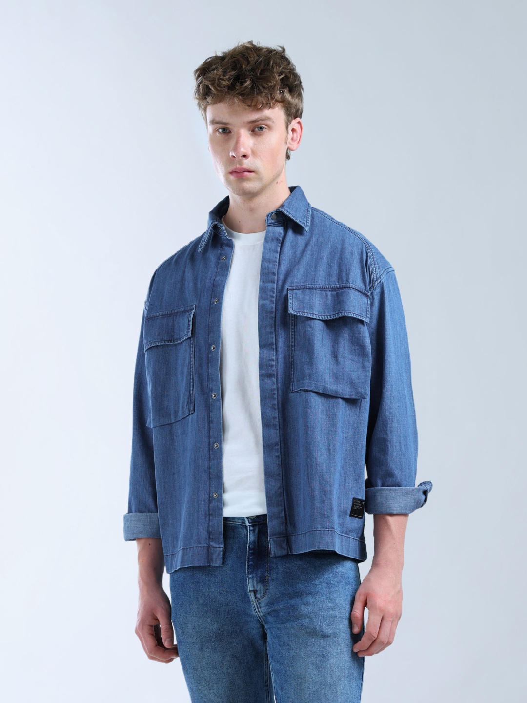 

Flying Machine Solid Oversized Fit Shirt, Blue