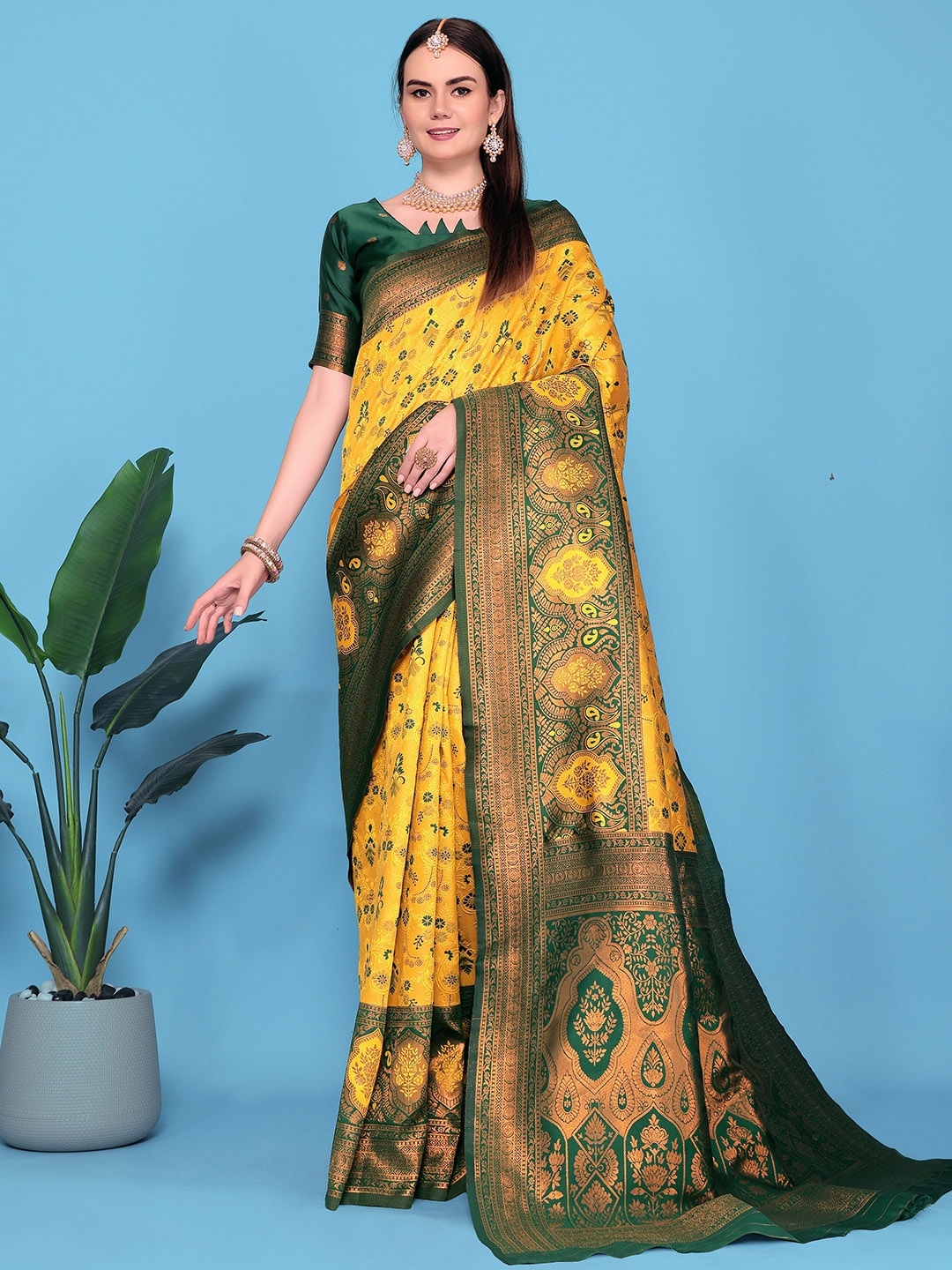 

ANJAVI FASHION Woven Design Zari Pure Silk Kanjeevaram Saree, Yellow