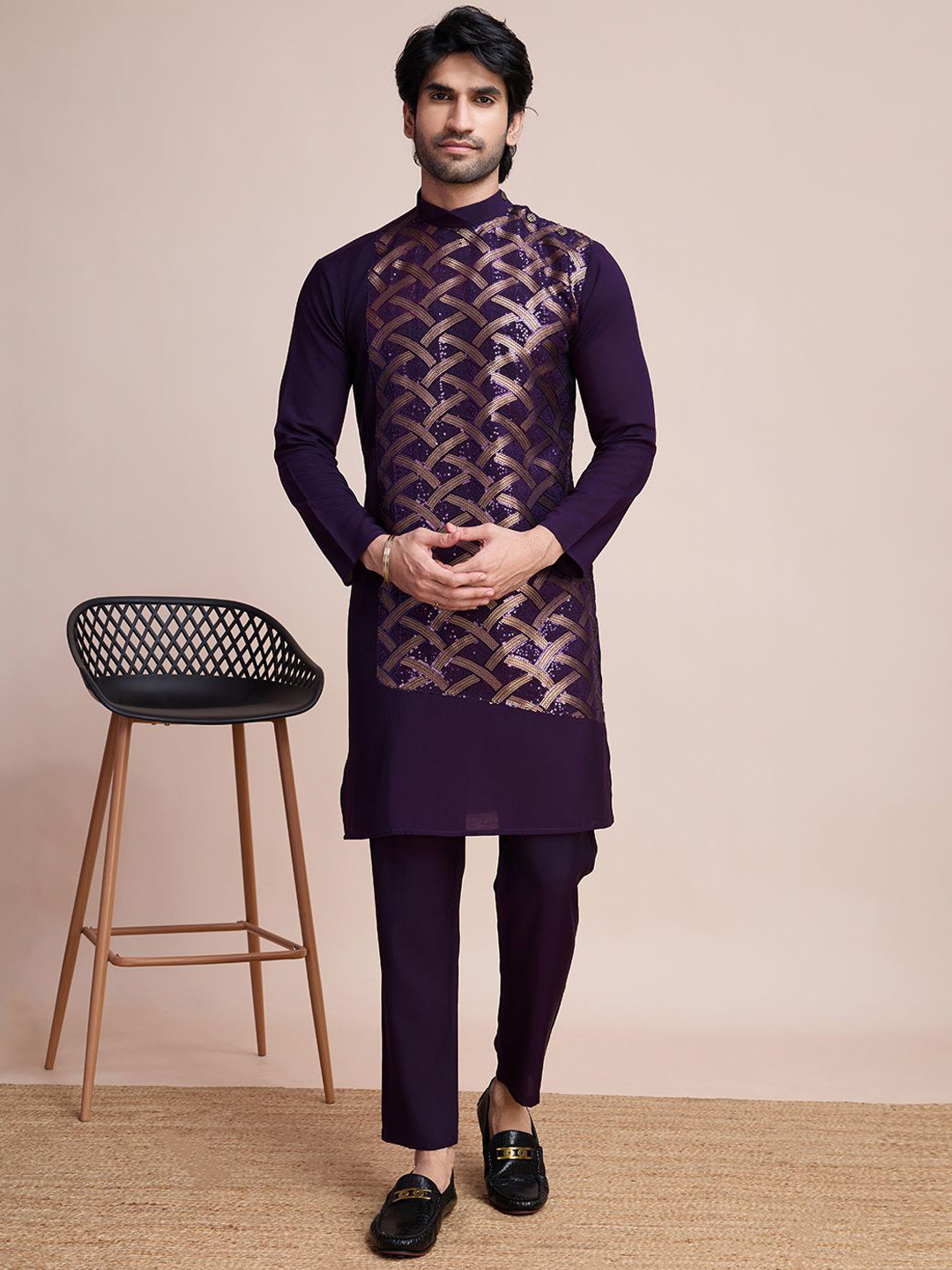 

SHUBHVASTRAMen Sequinned Kurta, Purple