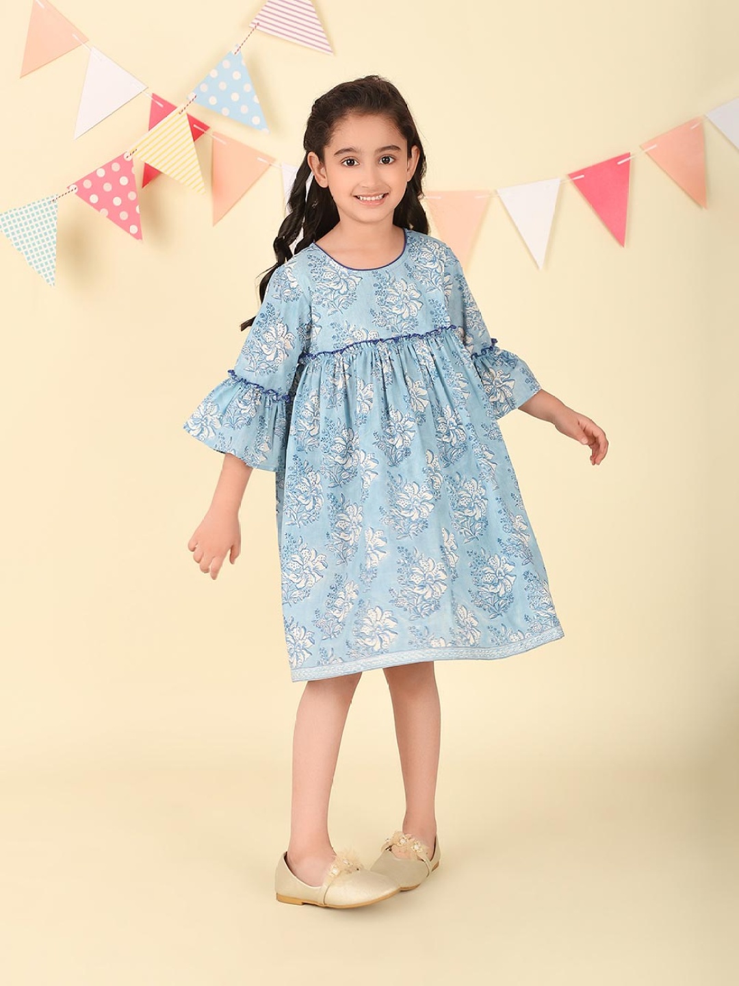 

Fabindia Girls Floral Printed Cotton Empire Dress, Blue