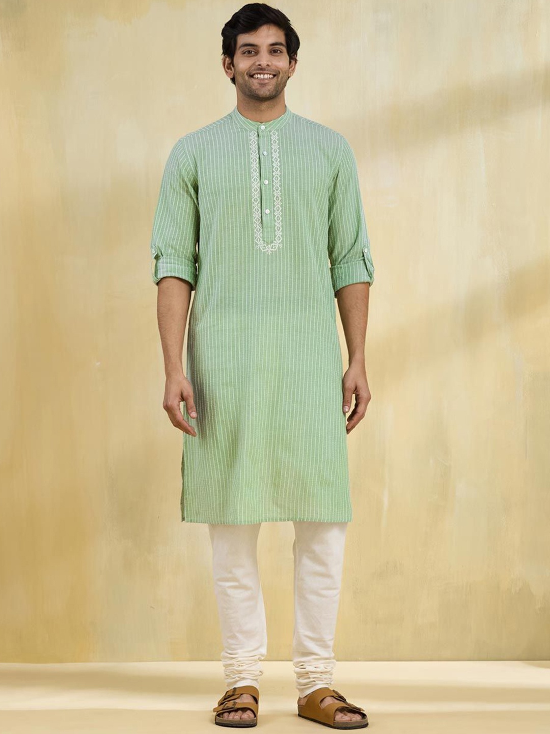 

Fabindia Men Striped Chikankari Band Collar Cotton Straight Kurta, Green