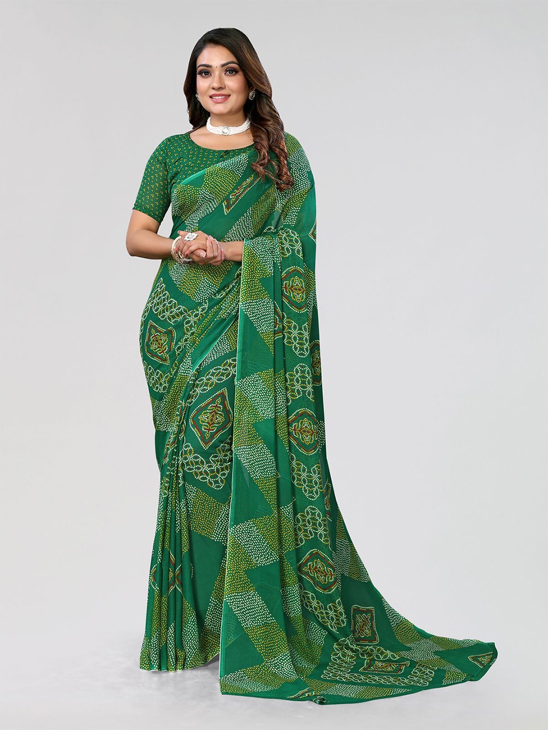 

Moda Rapido Bandhani Printed Saree, Green