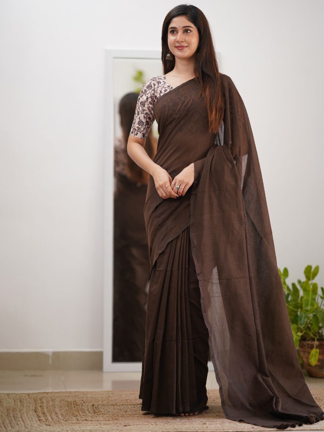

Sutisancha Solid Saree with louse Piece, Brown