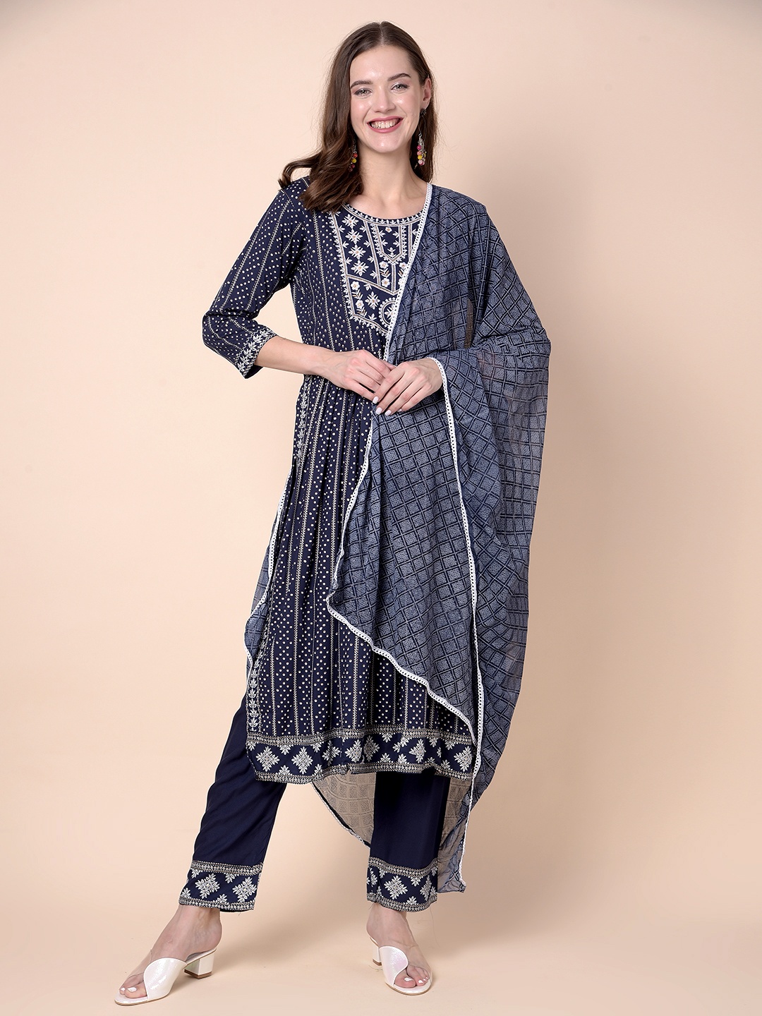 

Moda Rapido Women Embroidered Regular Thread Work Kurta with Trousers & With Dupatta, Blue