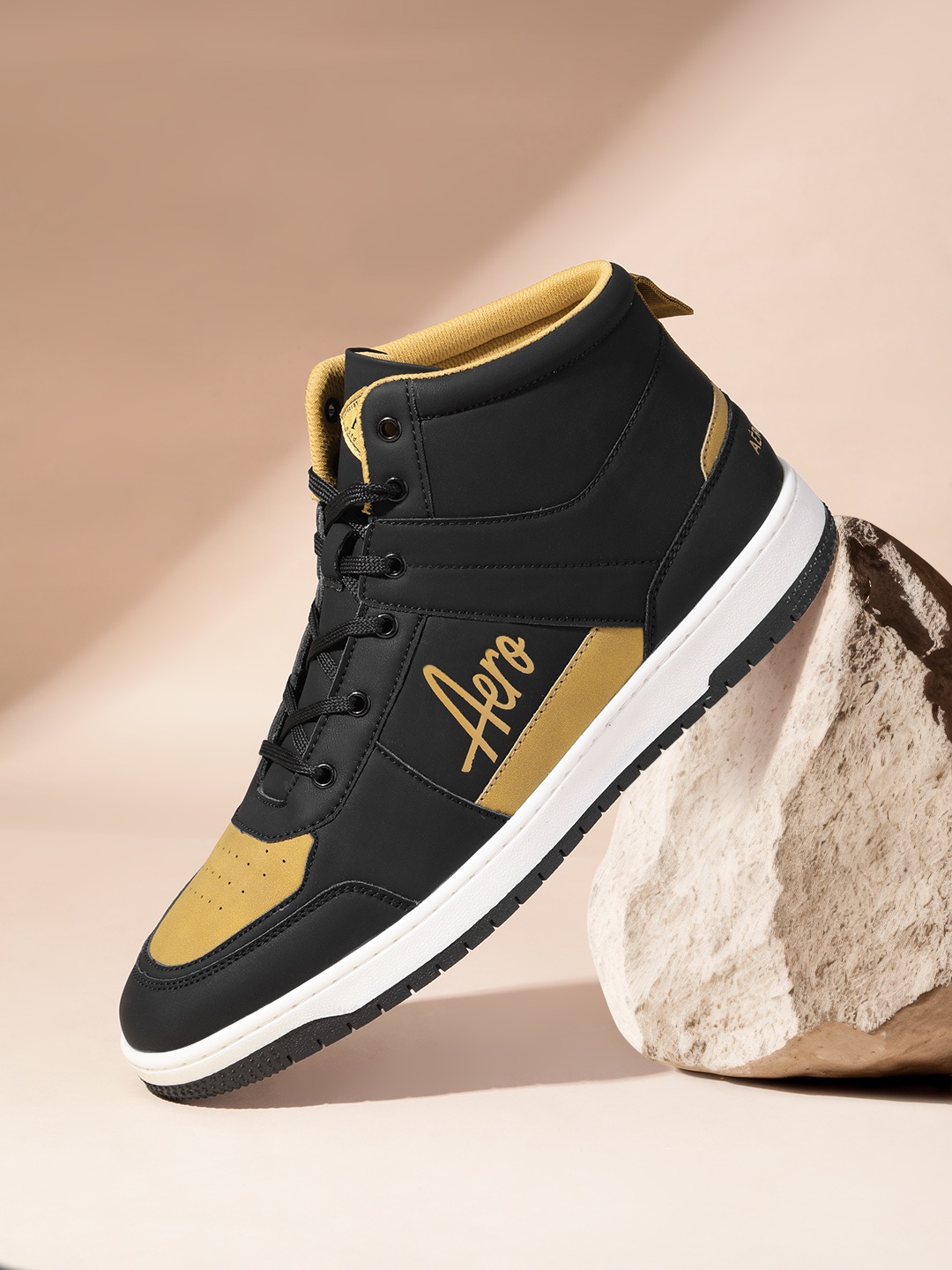 

Aeropostale Men Colourblocked Mid-Top Everyday Sneakers, Black