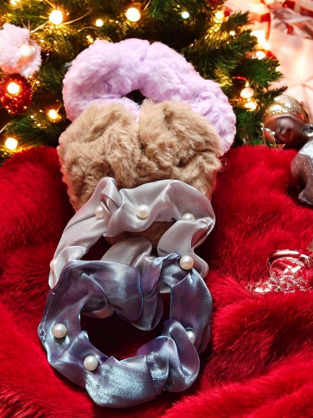 

CHANDERKASH Set Of 4 Beaded & Soft Fur Hair Scrunchies, Assorted