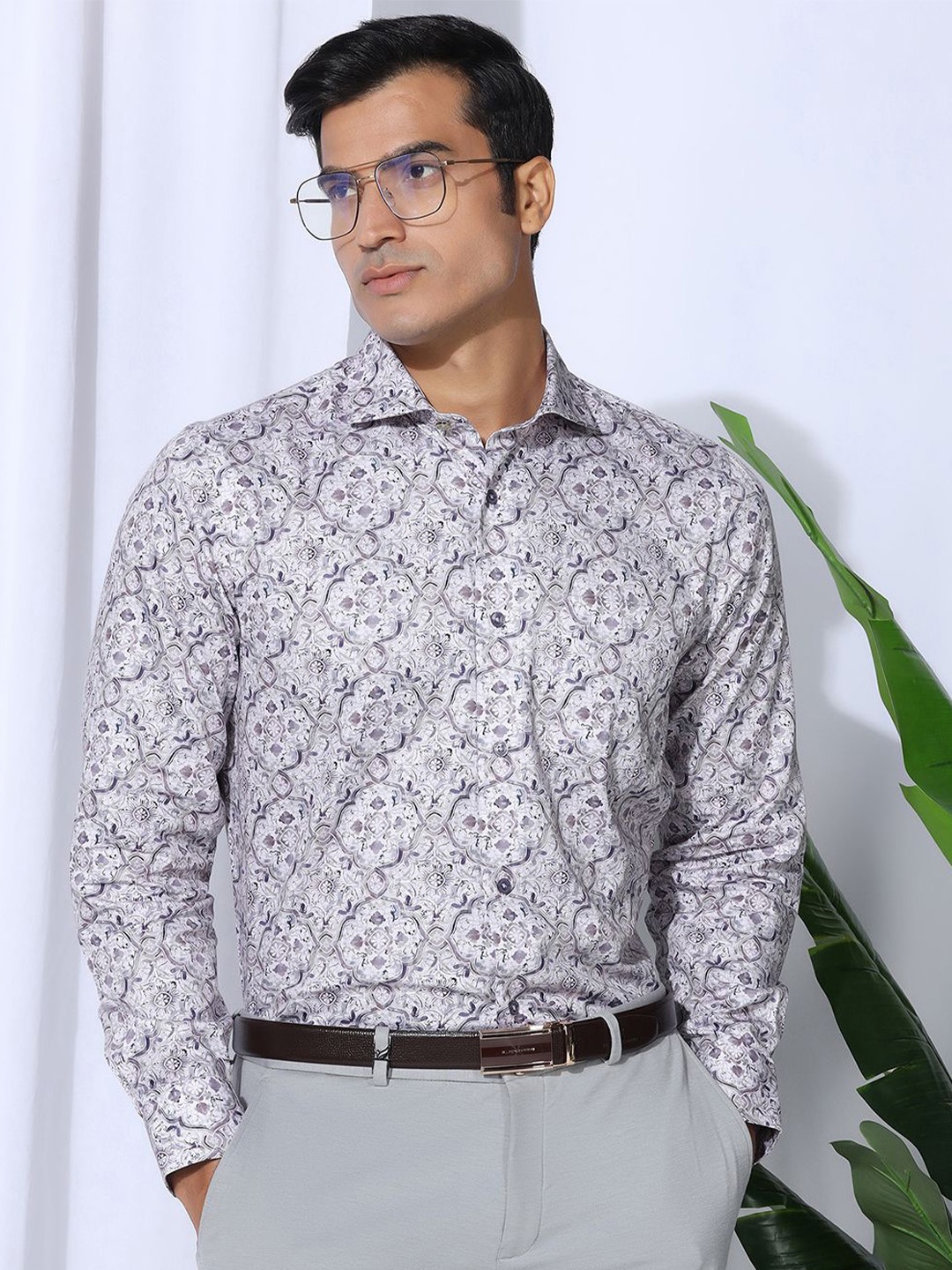 

Blackberrys Men India Slim Fit Spread Collar Floral Printed Cotton Casual Shirt, White