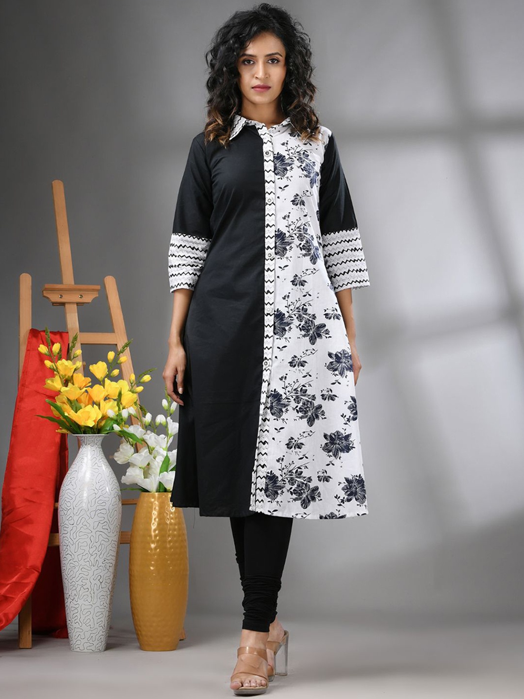 

Charukriti Women Thread Work Kurta, Black