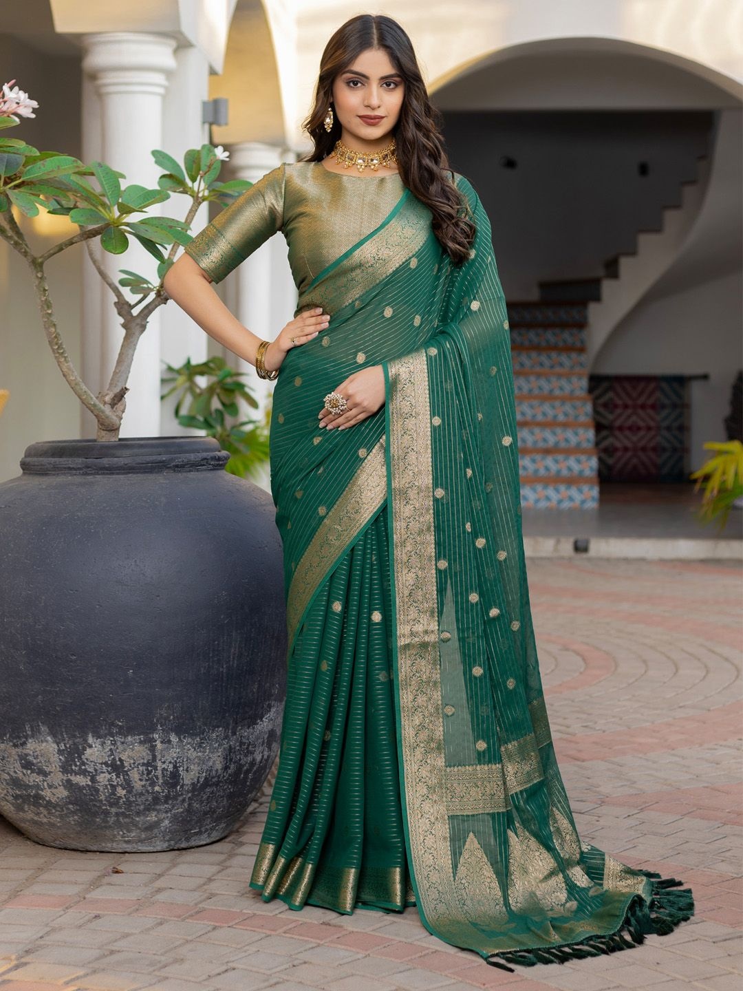 

Saree mall Woven Design Zari Kanjeevaram Sarees, Green