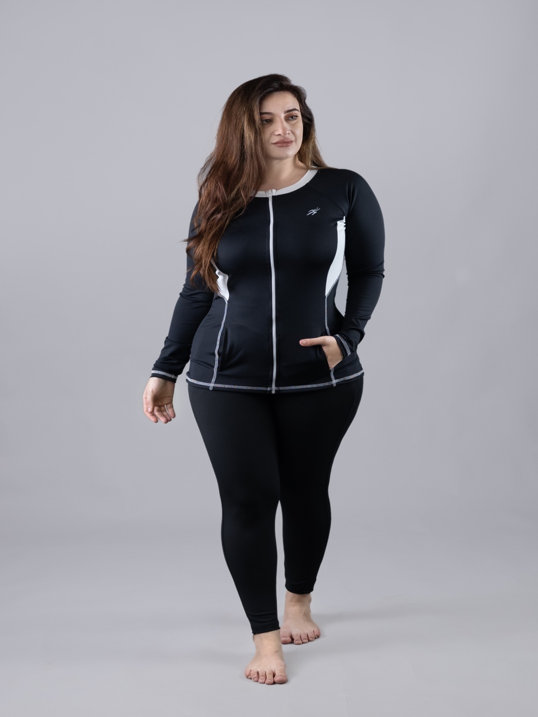 

Keepfit Colourblocked Longsleeves Zippered Padded Rashguard 2-Piece Swimset, Black