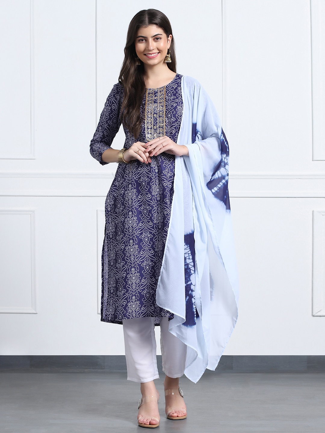 

Moda Rapido Floral Embroidered Round Neck Sequinned Straight Kurta With Trouser & Dupatta, Blue