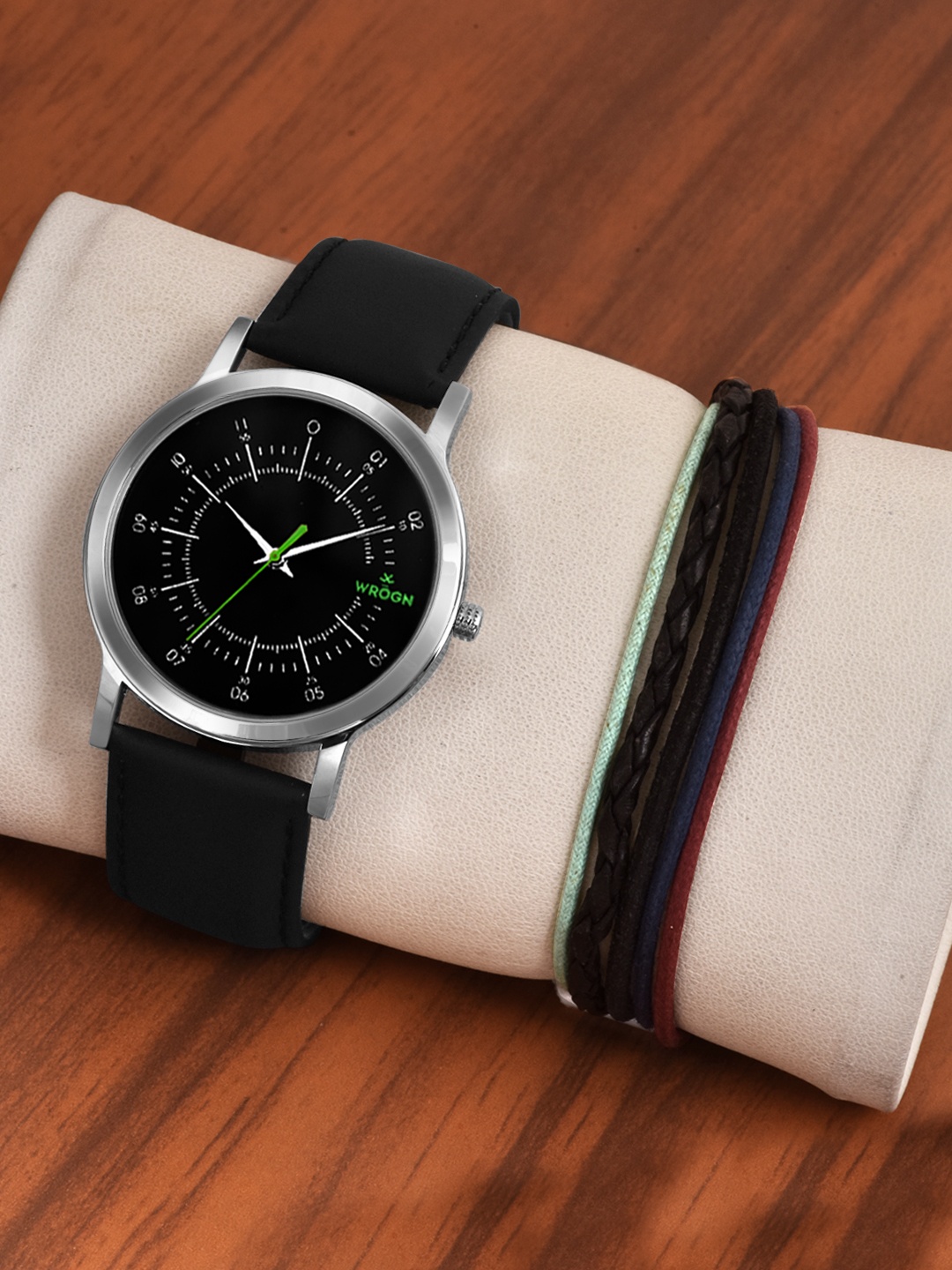 

WROGN Men Analog Watch & Leather Bracelet Gift Set, Black