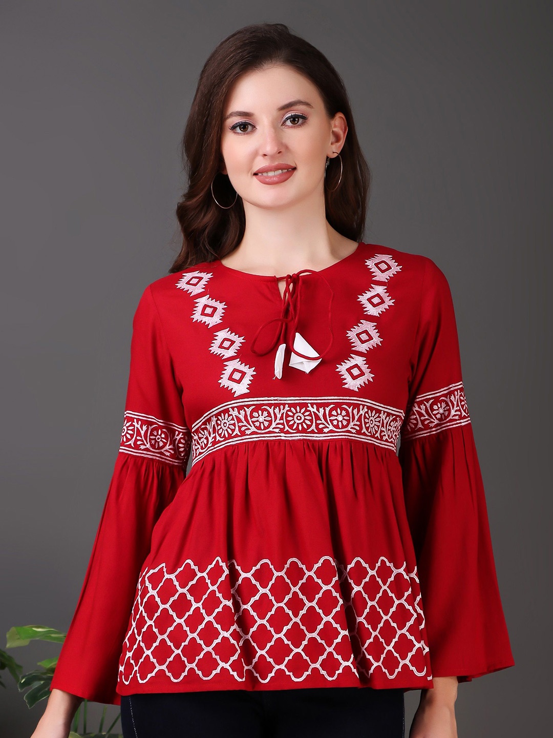 

NeeraFashion Geometric Print Tie-Up Neck Bell Sleeve Top, Red