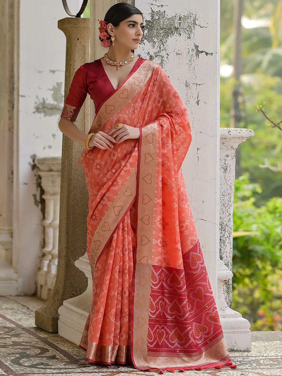 

VISHNU WEAVES Coral Orange Ethnic Motifs Woven Design Zari Ikkat Silk Sarees