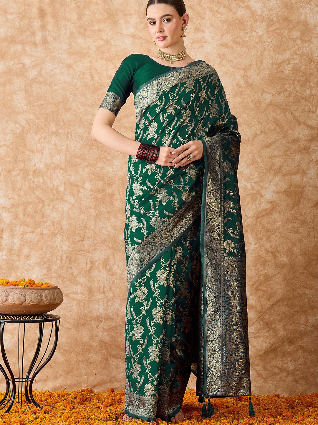 

DEVATITHI Green Banarasi Silk Saree