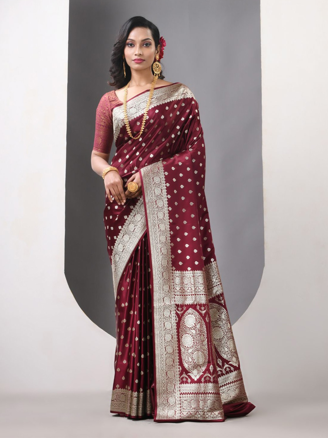 

Charukriti Woven Design Zari Pure Silk Banarasi Saree, Maroon