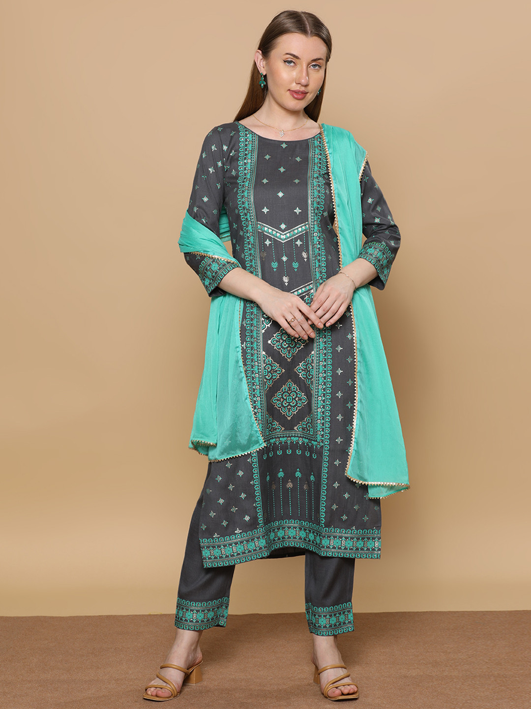 

DUMMY SHAPE Women Paisley Printed Panelled Kurta with Trousers & With Dupatta, Grey melange