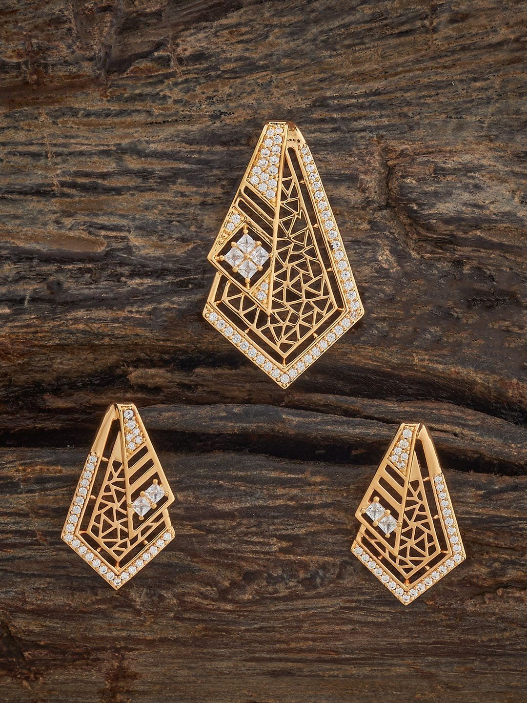 

Kushal's Fashion Jewellery White Gold-Plated Cubic Zircon Studded Jewellery Set