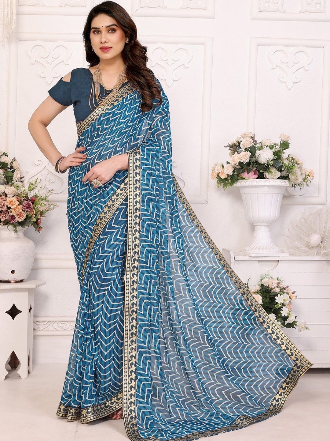 

KALINI Geometric Printed Saree With Lace Border and Blouse Material, Blue