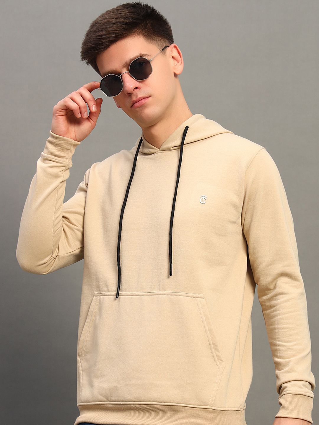 

THE CASUALS Men Hooded Sweatshirt, Cream