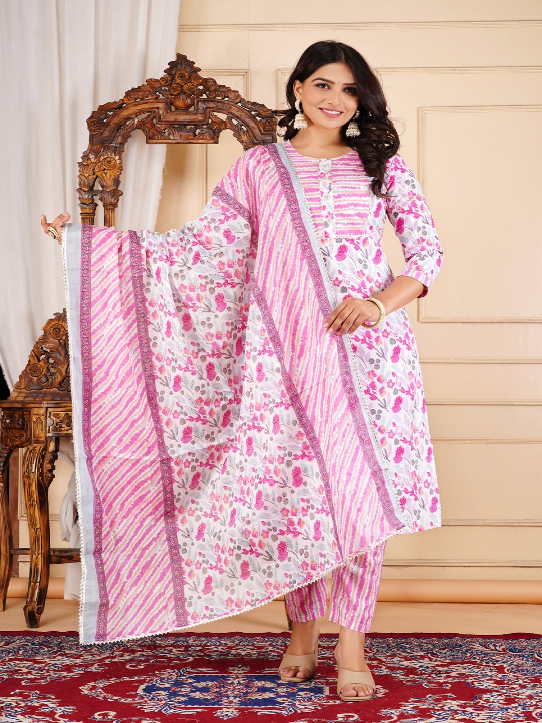 

JAYRA TEXTILE Women Floral Printed Regular Gotta Patti Pure Cotton Kurti with Trousers & With Dupatta, Pink