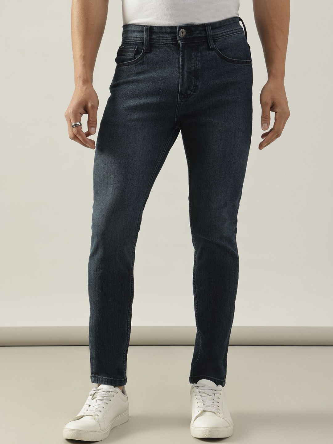 

Code 61 Men Skinny Fit Low-Rise Stretchable Jeans, Black