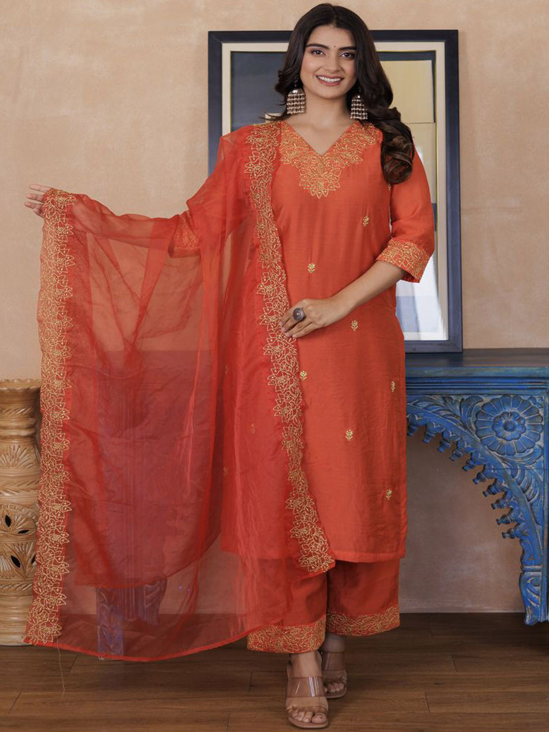 

Sutra Clothing Women Floral Embroidered Regular Kurta with Palazzos & With Dupatta, Orange