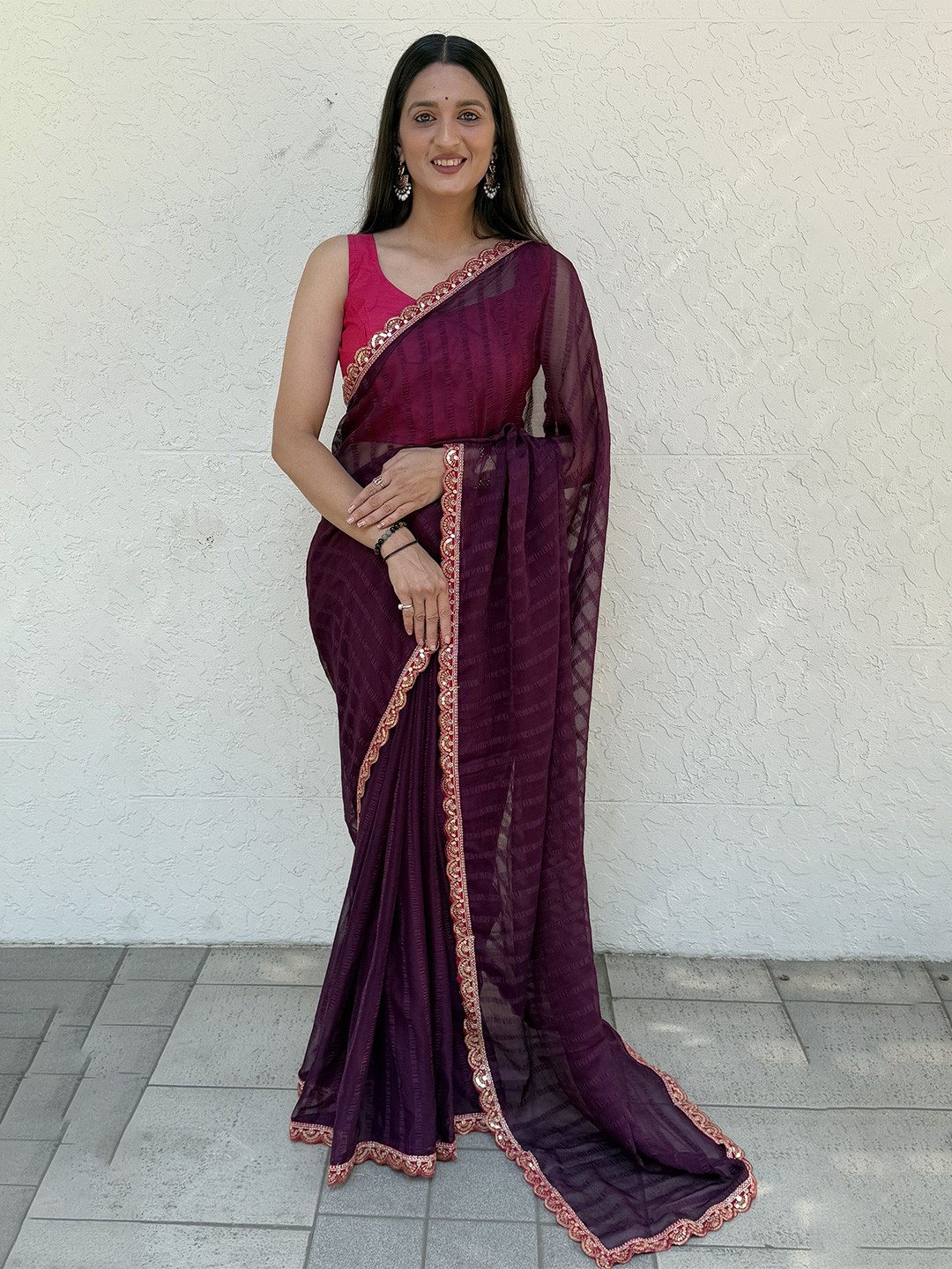 

APNISHA Striped Sequinned Pure Chiffon Saree, Purple