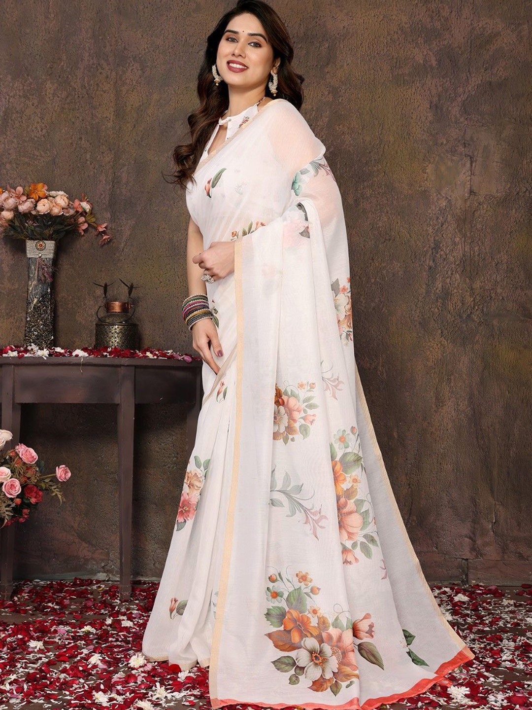 

KALINI Floral Zari Chanderi Saree, White