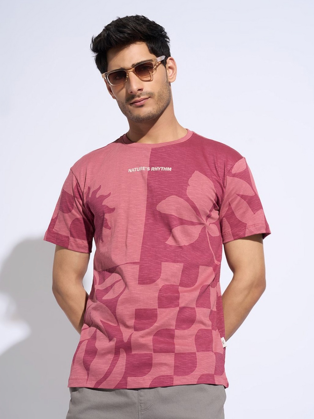 

7 Alt by Pantaloons Men Floral Printed Round Neck Cotton T-shirt, Pink