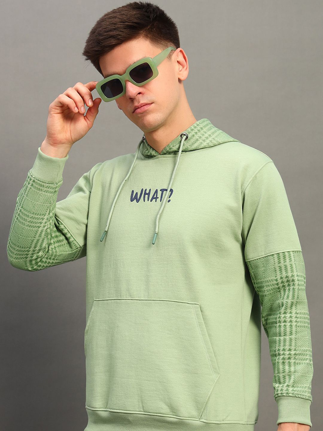 

THE CASUALS Men Hooded Sweatshirt, Green