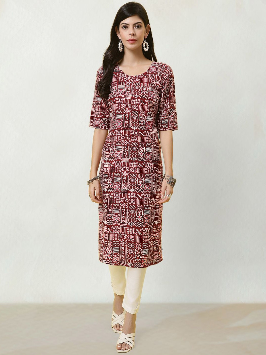 

Moda Rapido Ethnic Motifs Printed Round Neck Straight Kurta, Pink