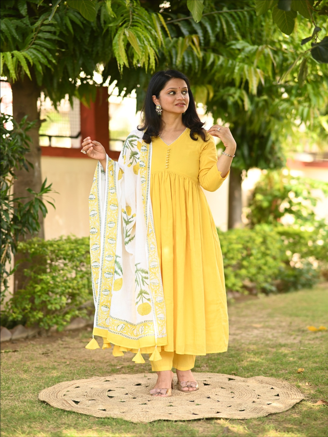 

Dholkee V-Neck Anarkali Kurta With Troueser And Dupatta, Yellow